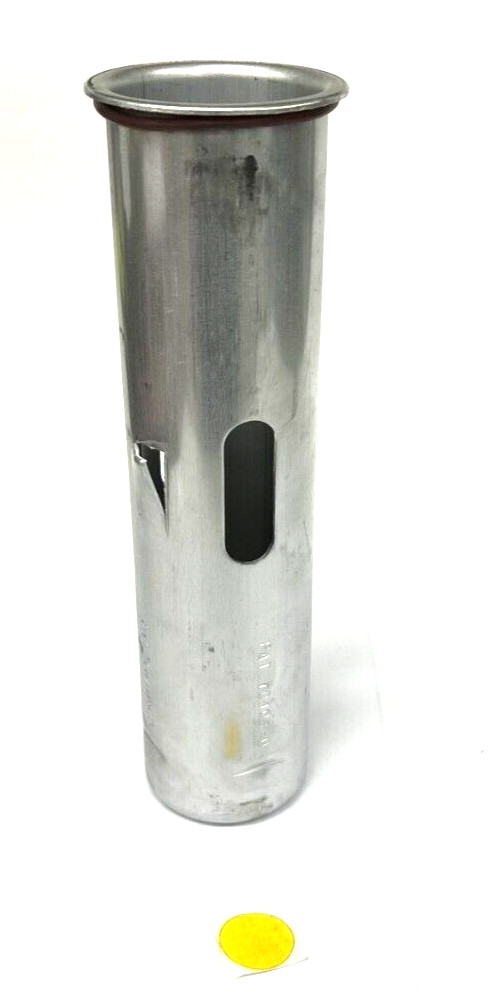 NAVISTAR INTERNATIONAL 36974050C1 SCREEN LENGHT 7-1/2″ 2″ FILL NECK