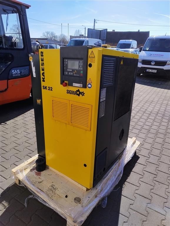 Kaeser SK22SFC screw compressor, 11 kW, 1.27 m³/min, 15 bar