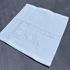 2025 Christian Dior novelty pouch & 2 towels Authentic NEW GIFT