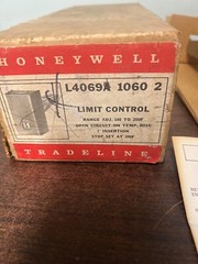 NEW HONEYWELL L4069A1060 LIMIT CONTROL S5