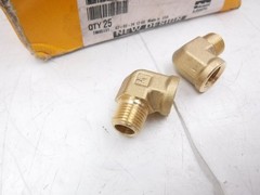25 Pack Parker Hannifin 1/8″FNPT x 1/8″MNPT 90° Brass Elbow Fittings X1202P-2-2
