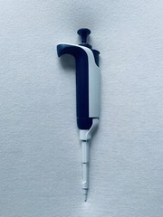 Rainin L-20 XLS Pipet Lite XLS ~ LTS 2-20ul LTS ~ Single Channel ~ Calibrated