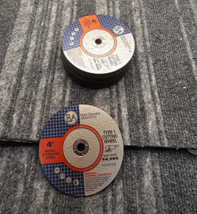 (QTY 25) BENCHMARK ABRASIVES 4″ x 1/16″ x 3/8″ T1 Premium Thin Cut-off Wheel