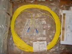 Fiber Optic Cable 1F SFC SCUPC/SCUPC Corning Cable System Gold 75M