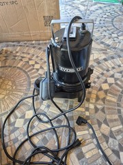 Everbilt 3/4 HP Submersible Sewage Ejector Pump Float 110 GPM 115V 2″