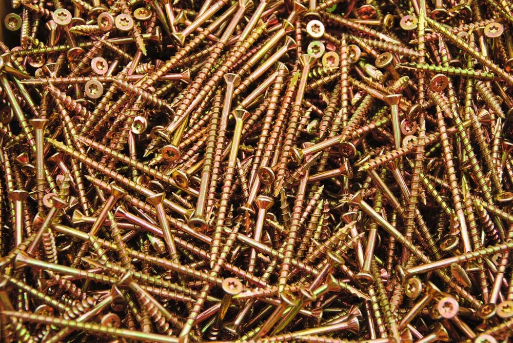 (2000) Torx T25 Star Flat Head 9 x 3 Yellow Zinc Type 17 Outdoor Wood Screw BULK