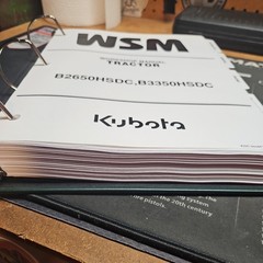 KUBOTA Model B3350 Illustrated parts list and Workshop manual