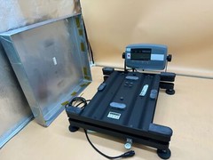 100 lb x 0.02 Scale Ohaus D50WQL Defender 5000 Stainless Steel Base Display T51P