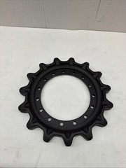 Drive Sprocket fit Bobcat T450 T595 T590 T550 7204050 for Gehl RT165 USA