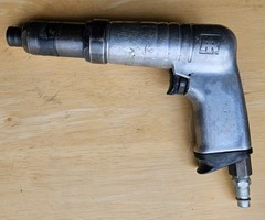 Ingersoll Rand 5RANC1 Pneumatic Reversible 1/4″ Hex Driver – Free Shipping!