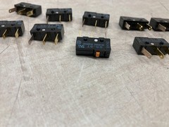 Lot Of 10 SCHURTER 0856.9852 Basic Snap Action Switches IP40 5A 125VAC 3A 250VAC