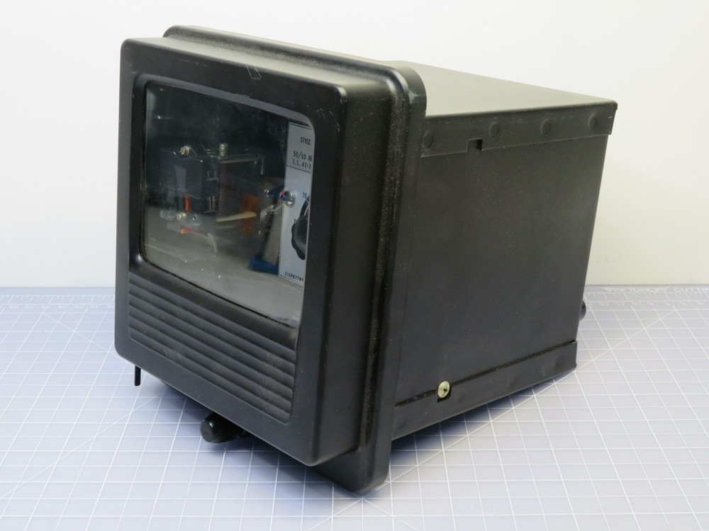 WESTINGHOUSE SSV-T VOLTAGE RELAY INDICATOR CLASS 1E STYLE 1321D79A T187040
