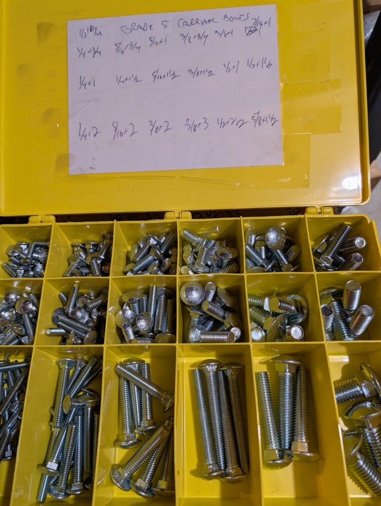 Grade 5 Carriage Bolt 7/16×3″ 15 Pieces