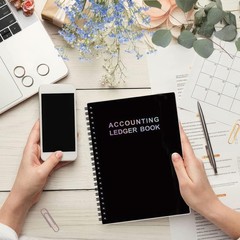 Accounting Ledger Book – A5 Check Register for Small Businesses & Personal Use