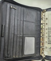DayTimer Planner Organizer, Black Leather, 7 Ring Binder 8 x 10.5 in. Very Nice