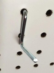 (100 PACK) Angle 1 1/2″ Metal Peg Garage Hanger Hooks. 1/8 to 1/4 Inch Pegboard