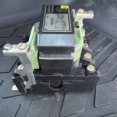 General Electric Contactor SIZE 2 CR205D0 CR205DO 3 POLE used