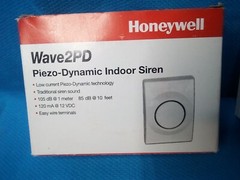 Honeywell Wave2PD Piezo Dynamic Indoor Siren New in box Free Shipping
