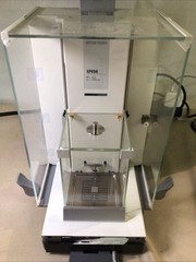 Mettler Toledo XPE56 Analytical Balance 52g Powers On. Missing Front Glass