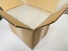 Insulated Shipping Box 14″ x 10″ X 10” with 0.5” Foam & two 8 Oz Cold Packs