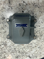SQUARE D 9001 GW-123 HAND-OFF-AUTO HEAVY DUTY SELECTOR SWITCH 600V SERIES A NEMA