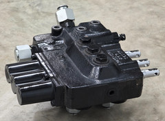 John Deere 4210, 4310, 4410 (Plus) Tractor Selective Valve Control LVA10901