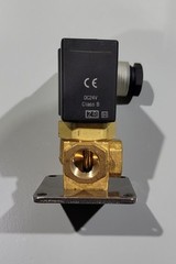 SMC VX3240-03N-5DZ1-B Solenoid Valve 0.3 MPa Air/Water, 1/4″ NPT, 24v DC Coil