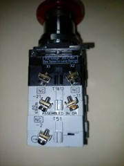 Eaton Push-Pull Illuminated Operator Switch 10250ED1341-1