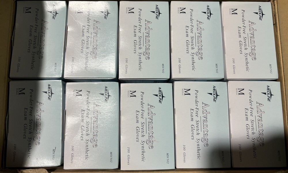 Medline MSV502 Advantage Powder Free Stretch Synthetic Exam Gloves Case of 1000
