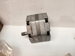 SPX Stone/Fenner KP25 AFC Series Gear Distribution Hydraulic Pump, PS-2.5 GPM