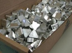 AIM Solder SAC305 Chips (5173), 3/8″ x 5/8″ x 1″, *Price per 1-Pound*