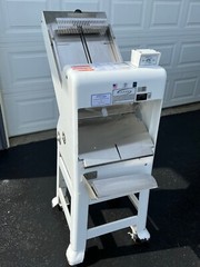 Oliver 797-32NC – Bread Slicer