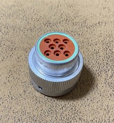 1pc new for HD36-18-8SN connector circular 8-hole