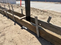 Sandbaggy 18″ Flat Steel Stakes For Concrete Forms With Nail Holes – Reusable