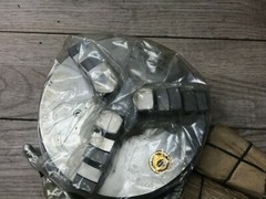 NEW BISON POLAND MADE 6 ” 3 JAW CHUCK 2PC JAWS W/ PLAIN BACK