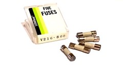 LOT OF 5 LITTELFUSE LF F800mAH250V CERAMIC FUSES 5mm x 20mm 800mA V216.800