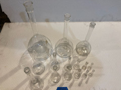Lot of 15 Pyrex, Kimax & A Volumetric Flasks 5/10/25/50/100/250/500/1000/2000 mL