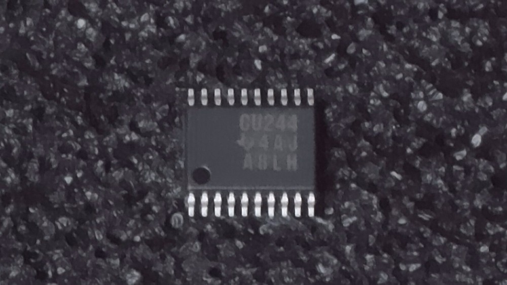 Quantity 2 – Texas Instruments SN74CU244 (CU244) Octal Buffer Line Driver SOP20