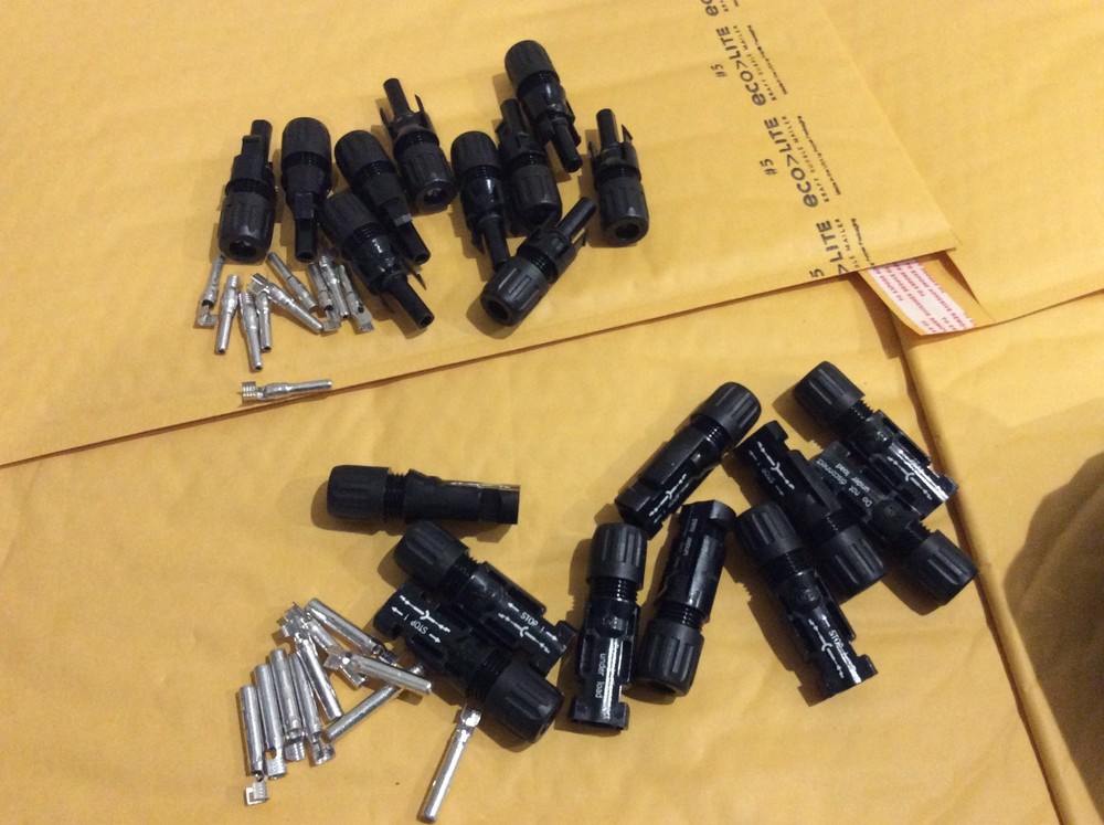 Lot of 10 Staubli 10 AWG Male/Female Pairs with Pins MC4 Connectors