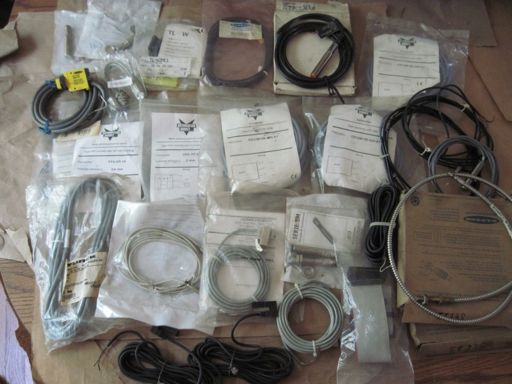 Lot of Proximity Sensors, Switches, Cables, Banner, AutomationDirect, Mostly New