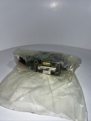 Parker D1VA1BN 70 Hydraulic Valve D1VA1BN70 It Is New In Open Bag No Box