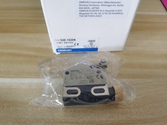 1PCS Omron D4E-1G20N D4E1G20N Limit Switch -New Free Shipping #OM