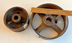 Hit and Miss steel pulley wheels unmarked 8 and 5 antique Steam Punk
