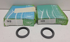 LOT OF 2 NEW IN BOX! SKF .75″ ID X .999″ OD NITRILE OIL SEALS 7410