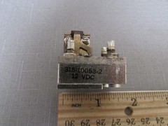 Amphenol 315-10053-2 SPDT Switch DC-1.5 GHz 12 VDC From HP Agilent 141T System