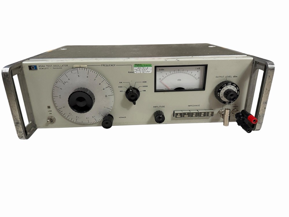 HP Hewett Packard 654A Test Oscillator 10 Hz to 10 MHz