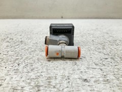 Keyence AP-C30KP Digital Pressure Sensor 12-24 VDC APC30KP (TSC)