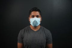 500 Pack CE Approved Class/Level 2 Surgical Disposable Face Mask/3-Ply 98% BFE