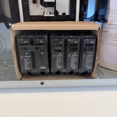 ABB 200 Amp 30/60 Main Lug Load Center Breaker Panel PAL3020PA With 4 Breakers
