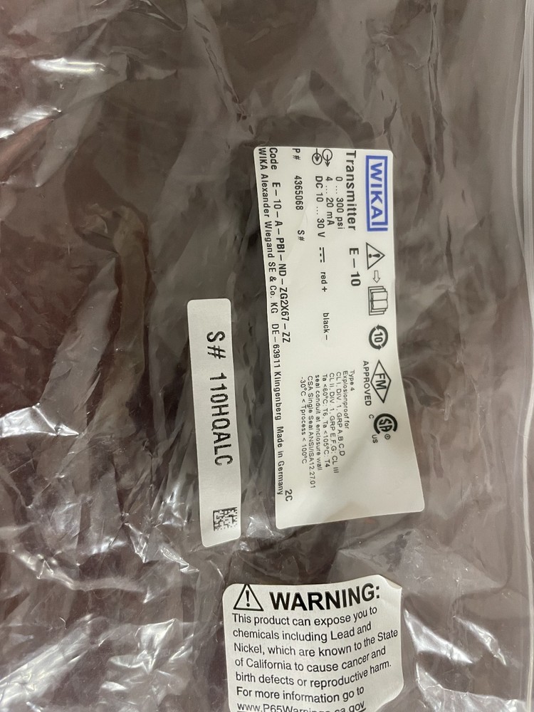 Wika Pressure Transmitter, E-10 0-300psi, 4-20mA, DC 10-30V – New, Open Pkg